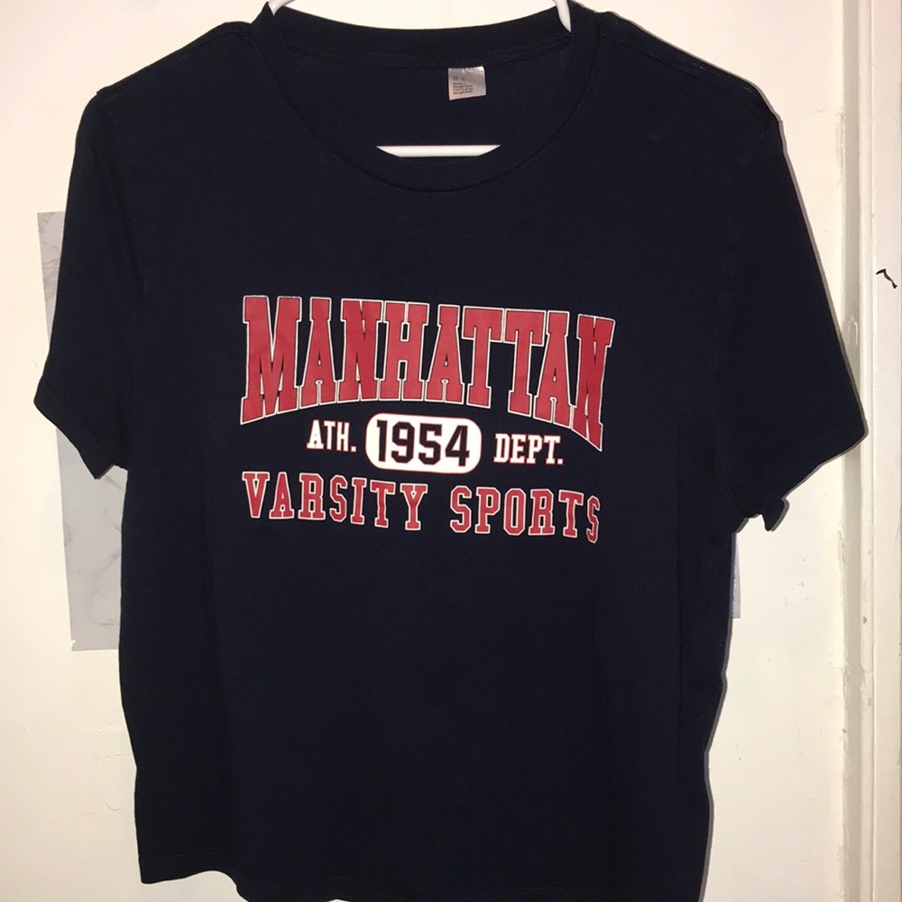 Manhattan logo shirt